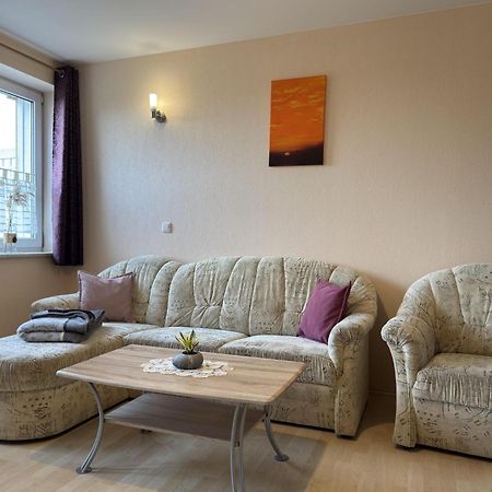 Pretty Apartment In Wiek With Garden Wiek auf Rügen Eksteriør bilde